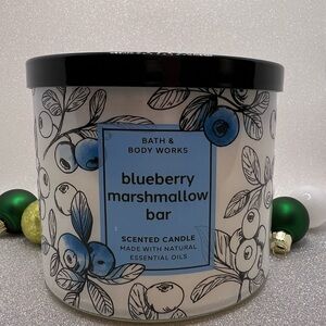 NWT Bath & Body Works Blueberry Marshmallow Bar 3 Wick Candle